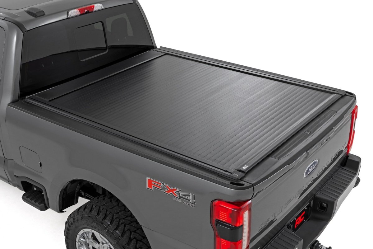 Ford F-350 Super Duty Powered Retractable Bed Cover - Rough Country - Powered Retractable, Heavy-Duty Aluminum, 6'10